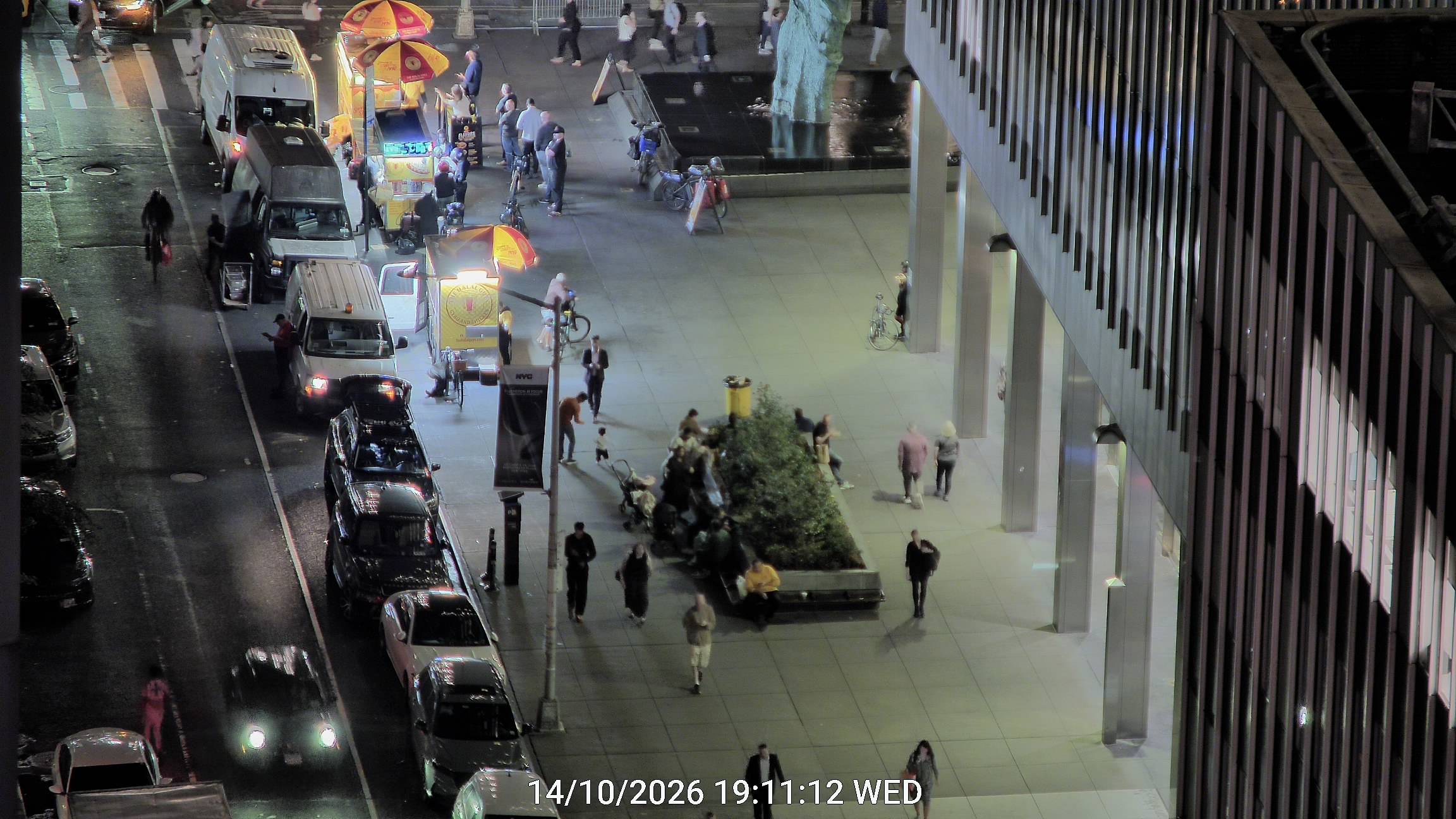 The Halal Guys live line camera